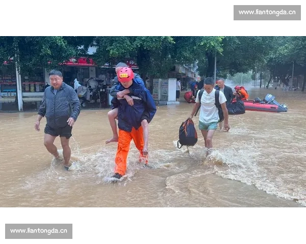 现场直击重大事件最新进展多方力量紧急处置画面曝光全程记录关键时刻